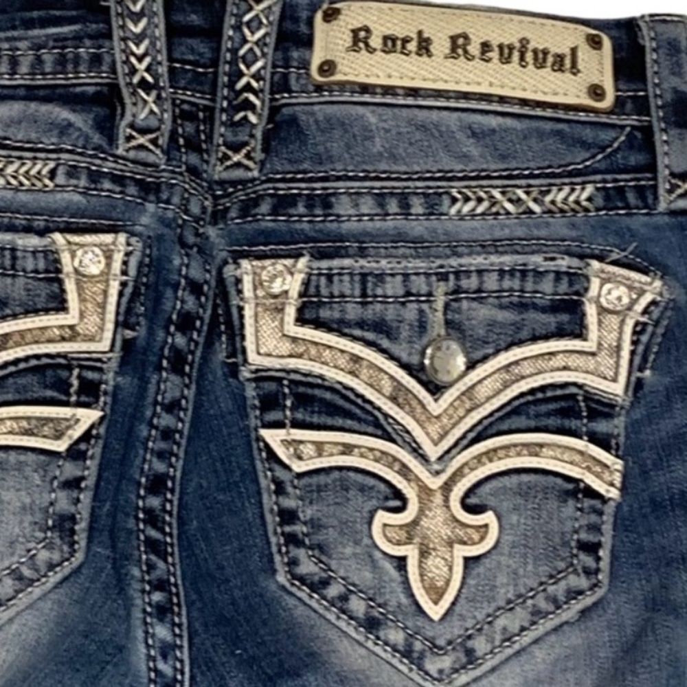 NWOT Rock‎ Revival Karla Straight Jeans 26
